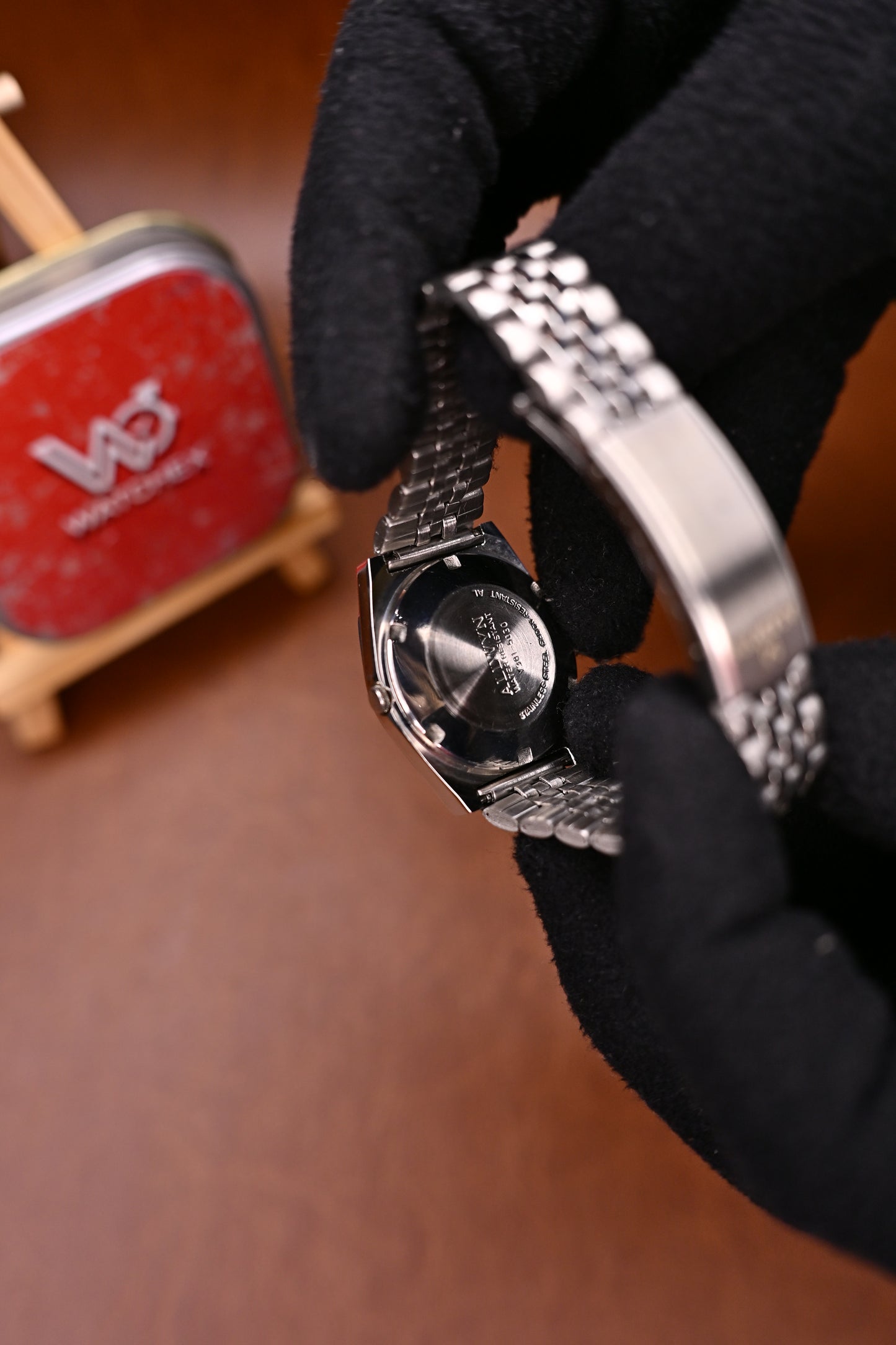 NOS Allwyn Automatic Sunburst Grey Dial Day-Date (Y381-5030) | Watchex India