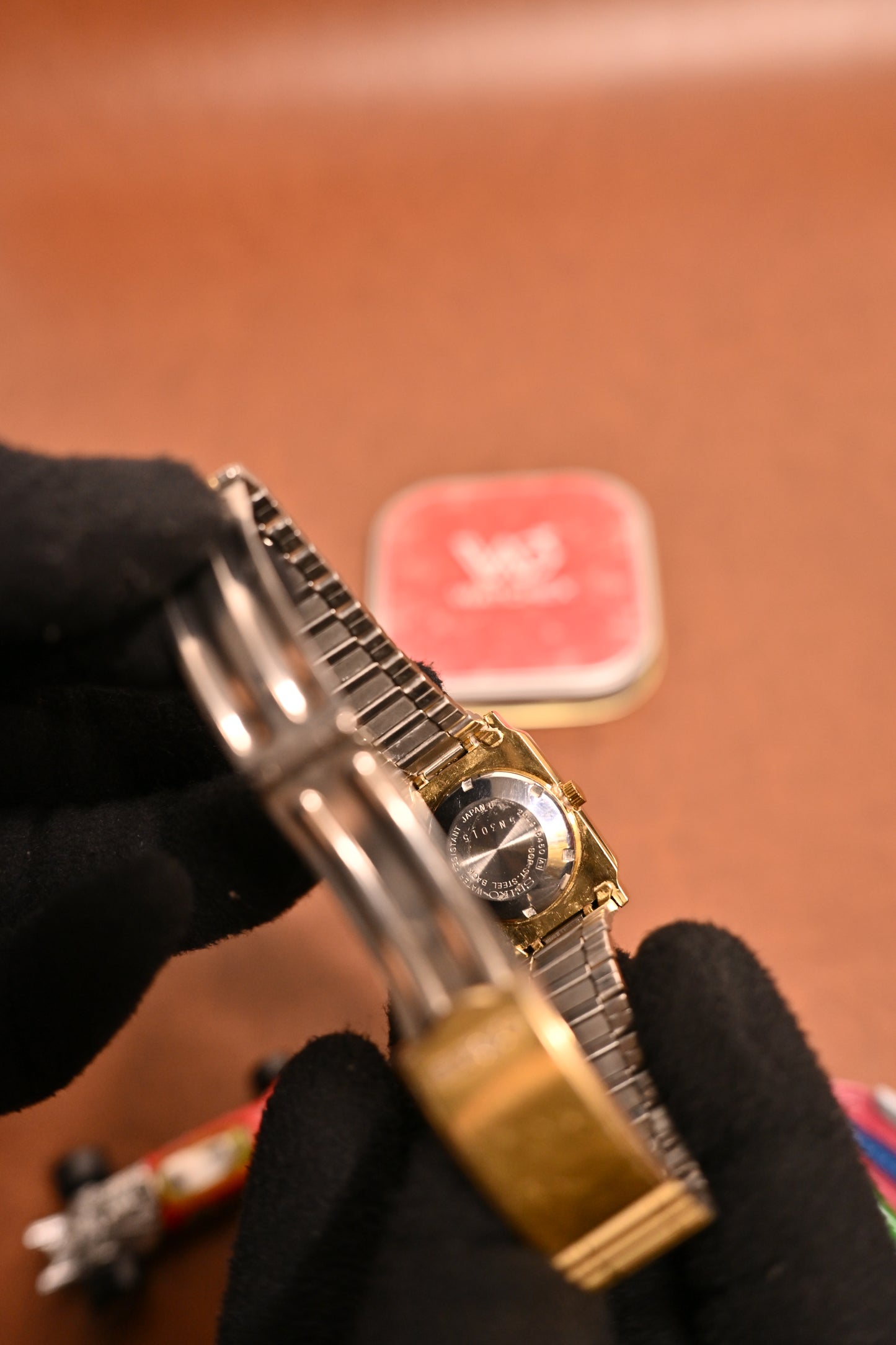 Seiko 5 Ladies Automatic Black Dial Gold-Tone 21 Jewels (4206-5020) | Watchex India