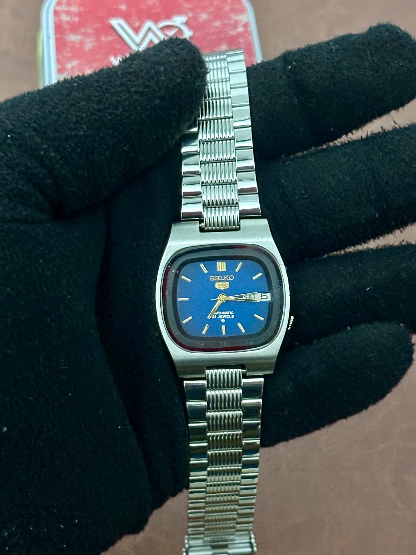 Vintage Seiko 5 Blue Automatic TV Dial – Ref. 7009-3130