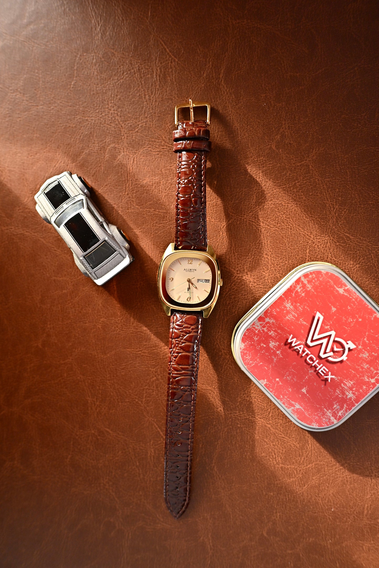 NOS Allwyn Automatic 21 Jewels TV Dial Gold Tone (Y381-5050) | Watchex India