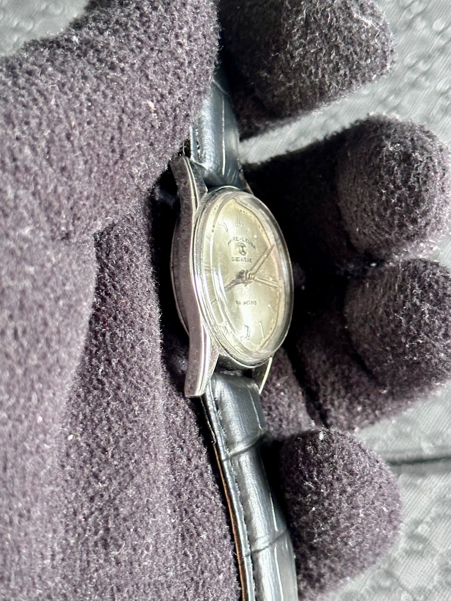 Vintage Favre-Leuba Sea King – Silver Dial Swiss Dress Watch