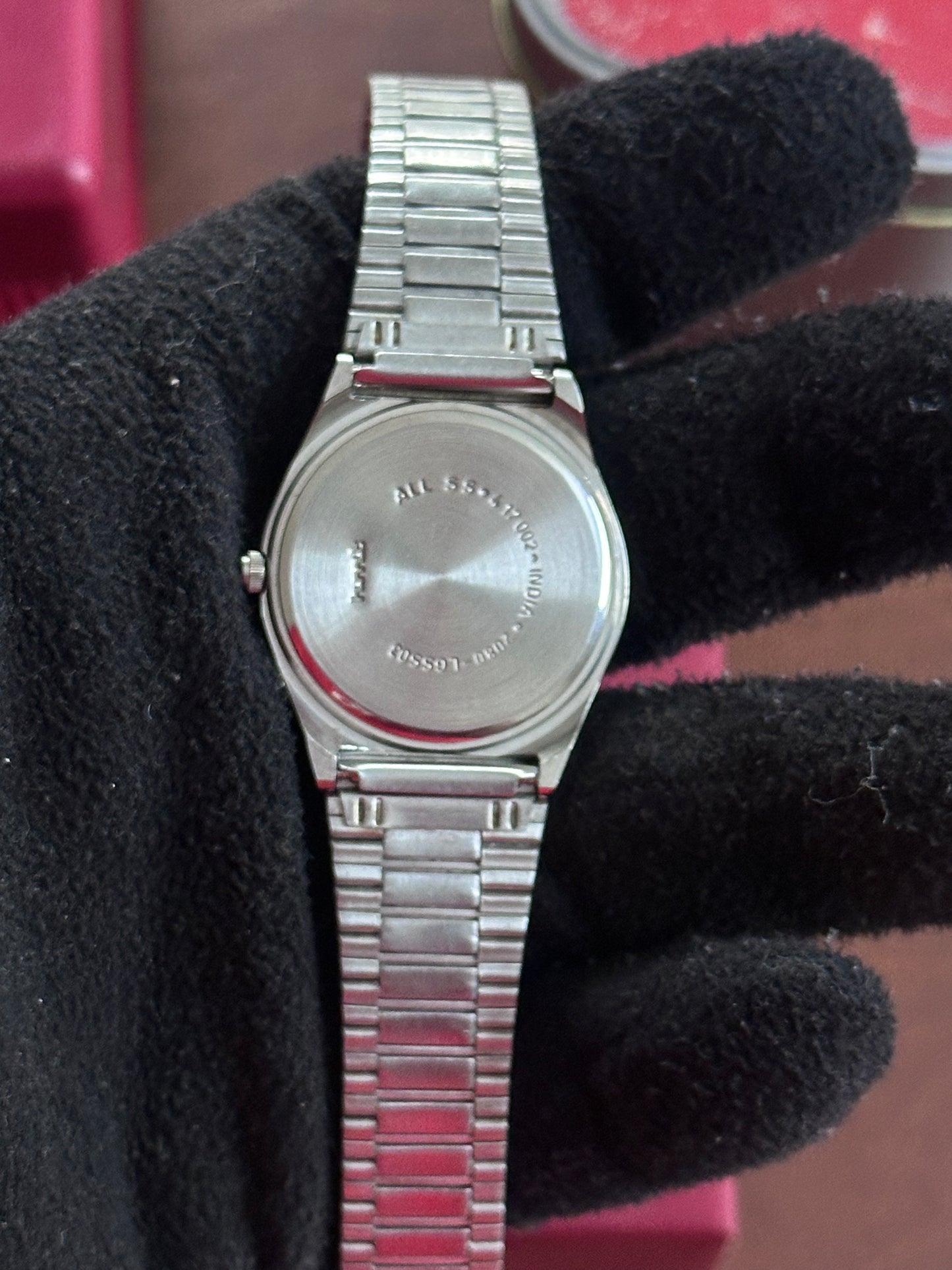 NOS HMT Lalit Quartz – Champagne Dial Integrated Bracelet Variant (Not Used)