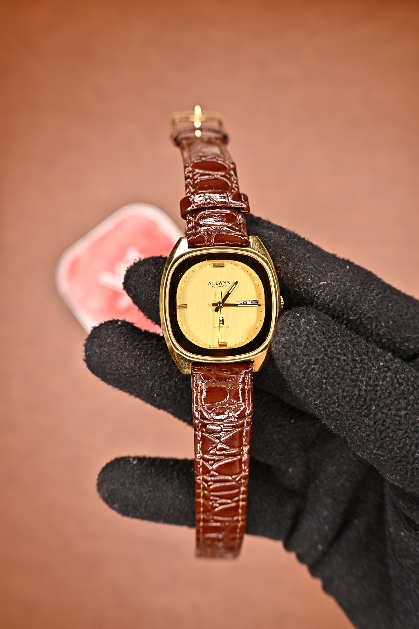 NOS Allwyn Automatic 21 Jewels TV Dial Sunburst Gold Dial (Y381-5050) | Watchex India