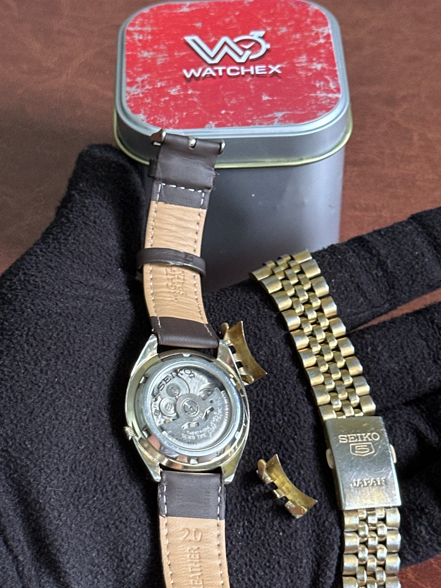 Vintage Seiko 5 Automatic Checkerboard Gold Dial JDM Open Caseback Original Bracelet (7S26-00X0) | Watchex India