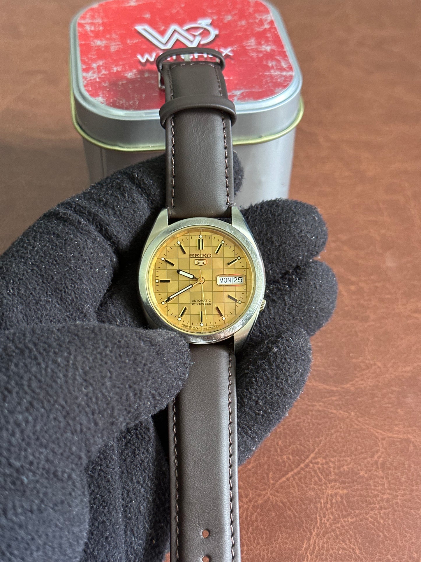 Vintage Seiko 5 Automatic Checkerboard Gold Dial JDM Open Caseback Original Bracelet (7S26-00X0) | Watchex India