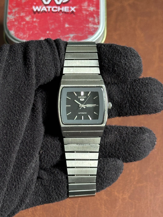 Vintage 1982 Seiko 5 TV Dial Automatic – Black Dial Japan Made