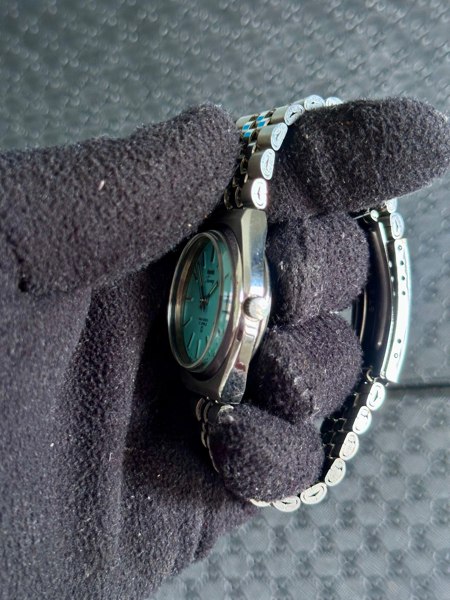 MOD HMT Tareeq – Tiffany Blue Open Caseback