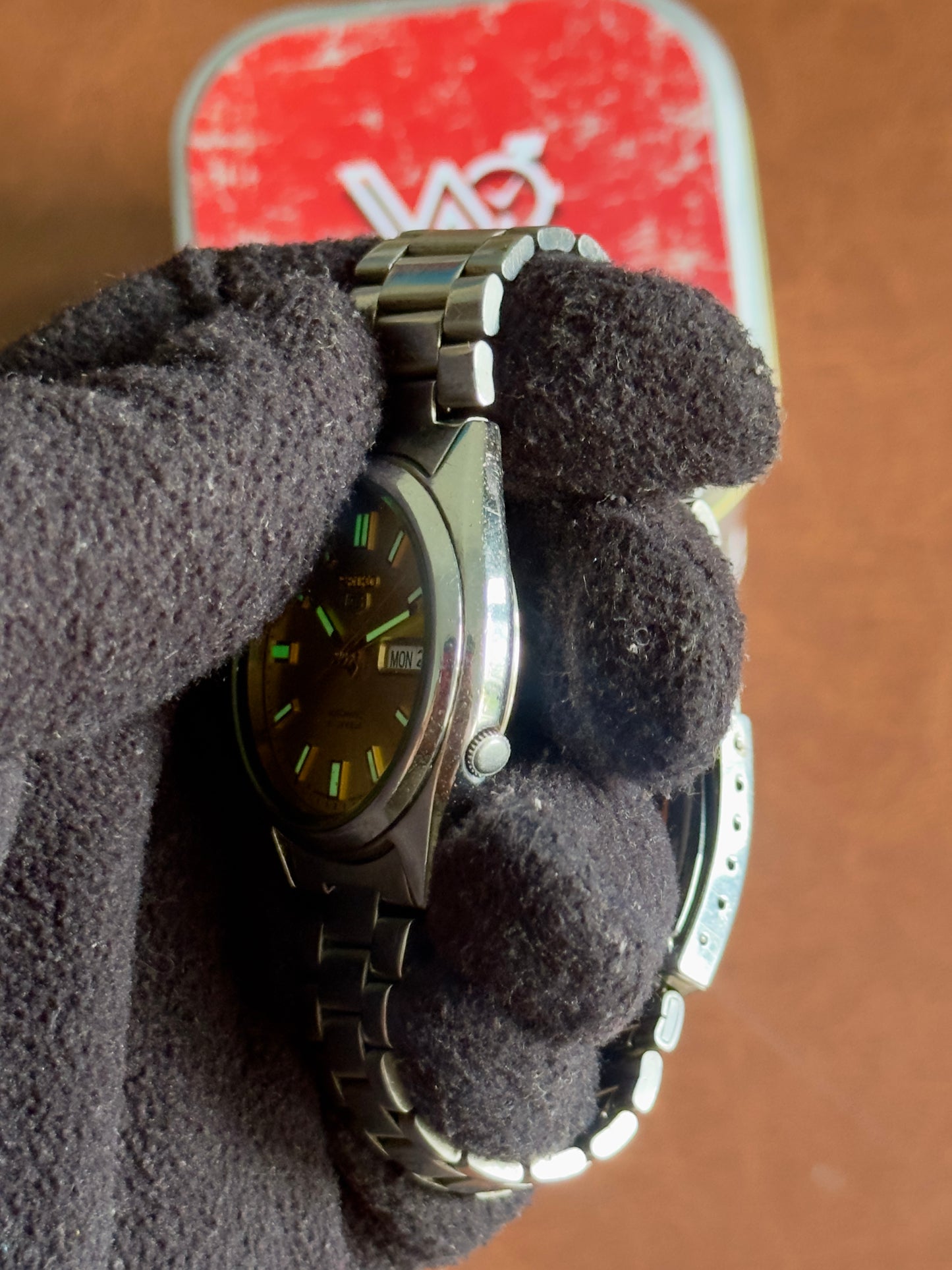 Vintage Seiko 5 Automatic Gold Sunburst Dial Day-Date (7S26-3040) | Watchex India