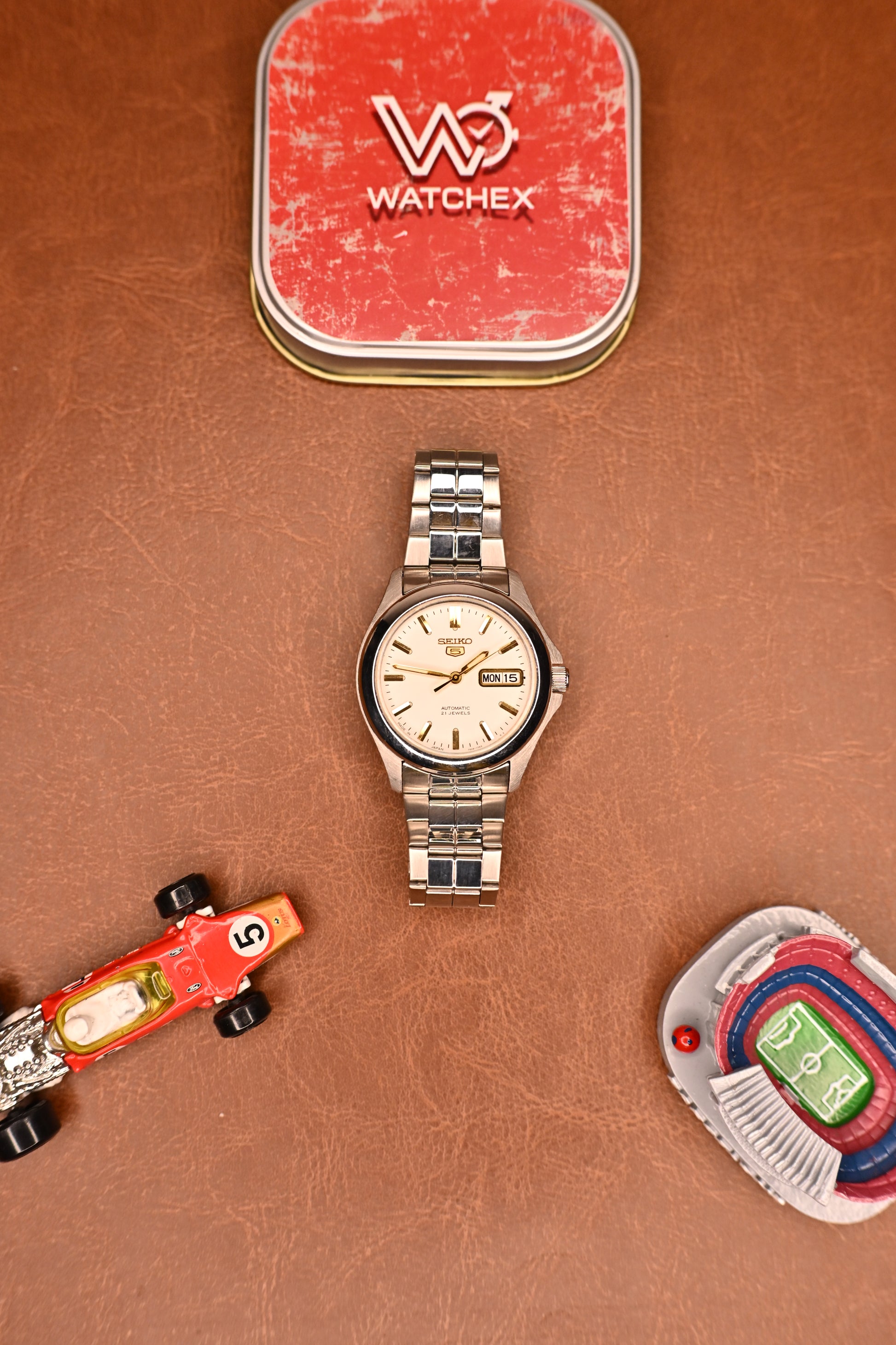 vintage Seiko 5 Automatic Cream Dial Japan Domestic Model 21 Jewels (7S26-02T0) | Watchex India
