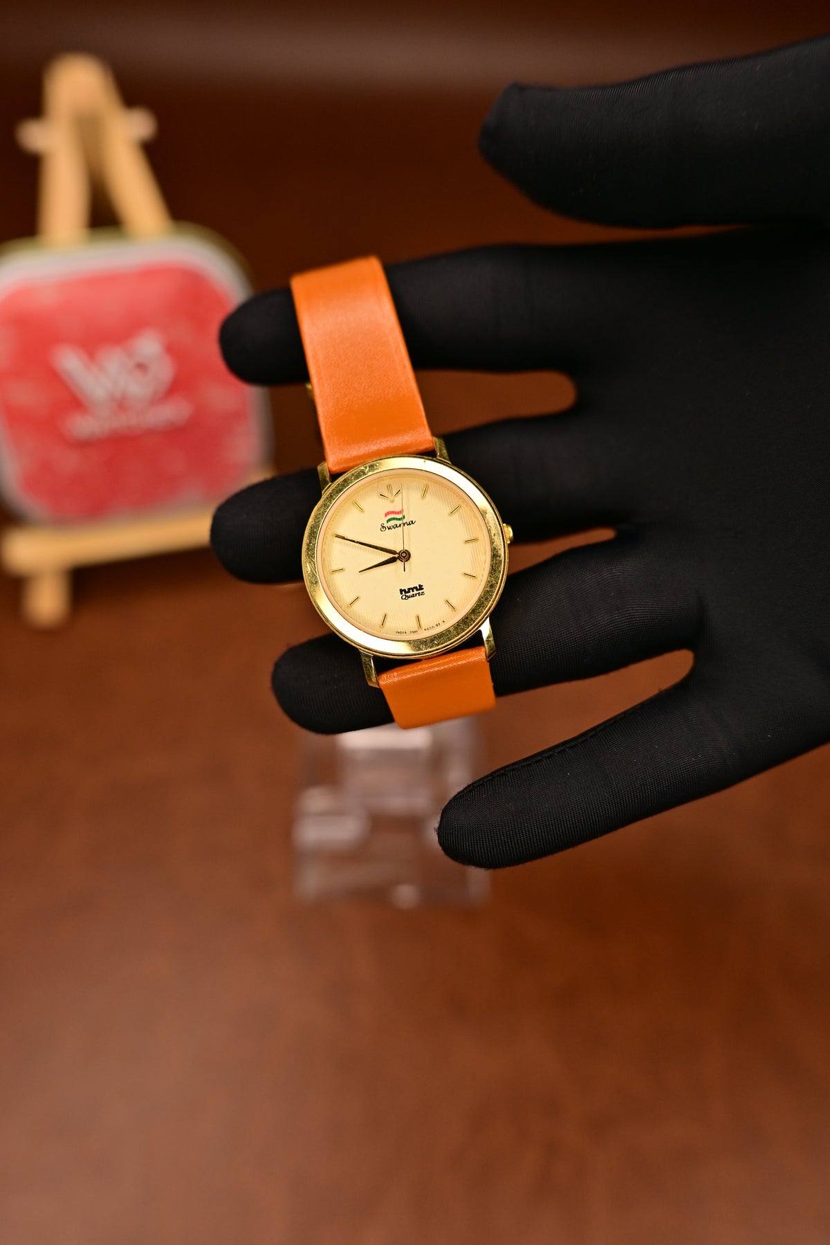 NOS HMT Swarna 2080 AGGG 02 Champagne Textured Dial Quartz Ladies Dress Watch — Watchex India