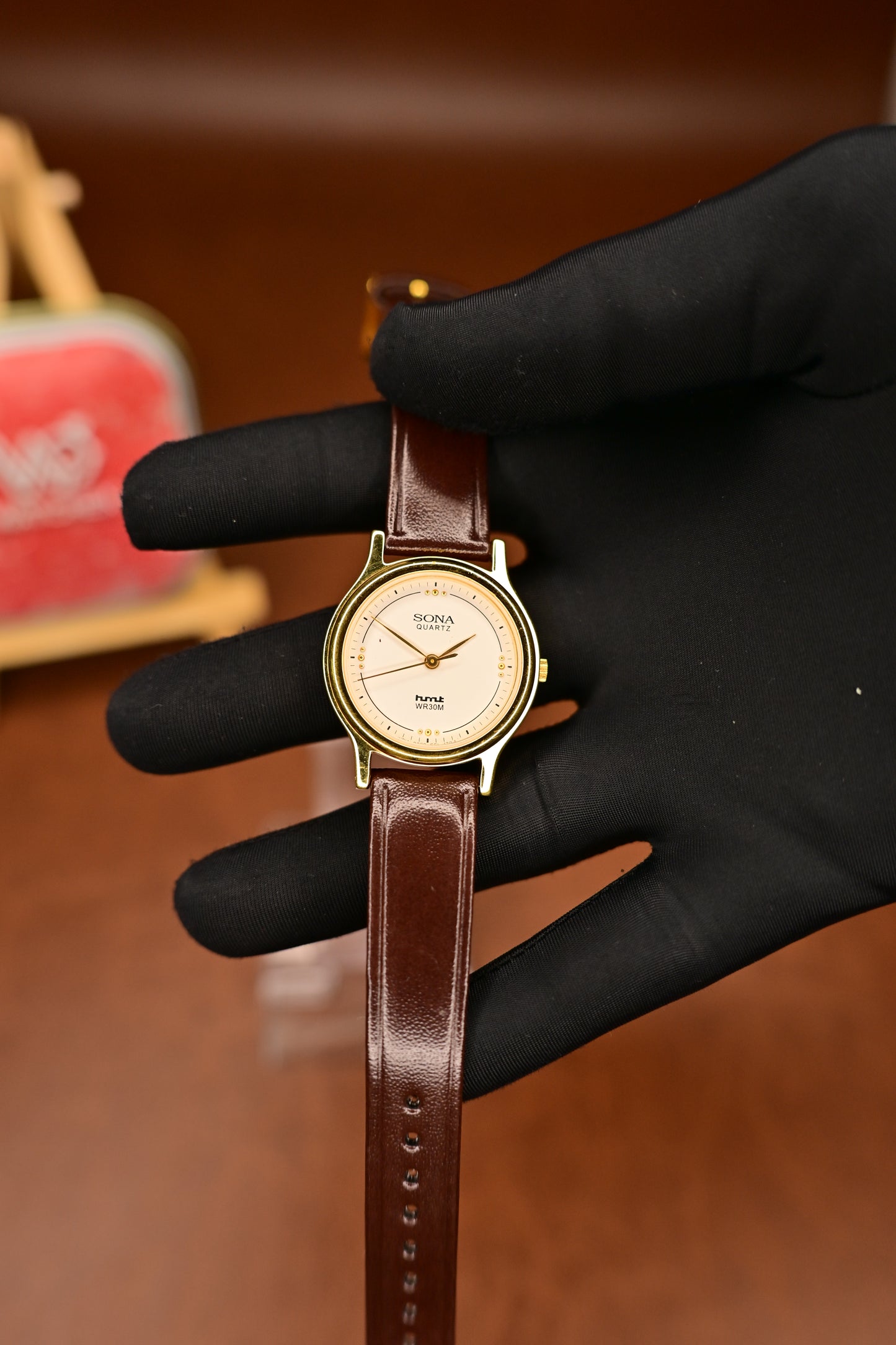 NOS HMT Sona Quartz 505005 Gold Dial Cream Center Quartz — Watchex India