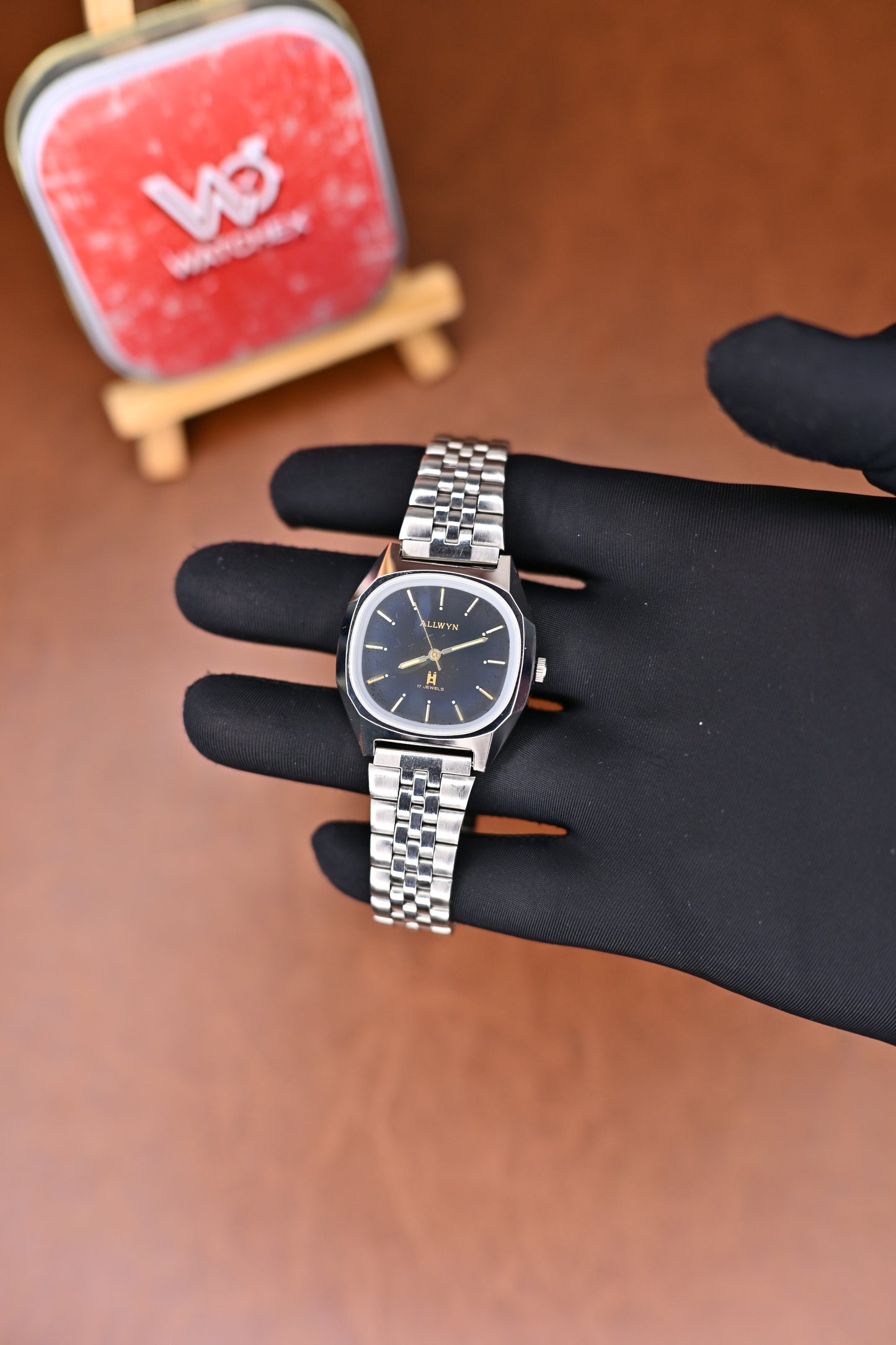 NOS Allwyn Y360-6010 Black TV Dial 17 Jewels Manual-Winding — NOS