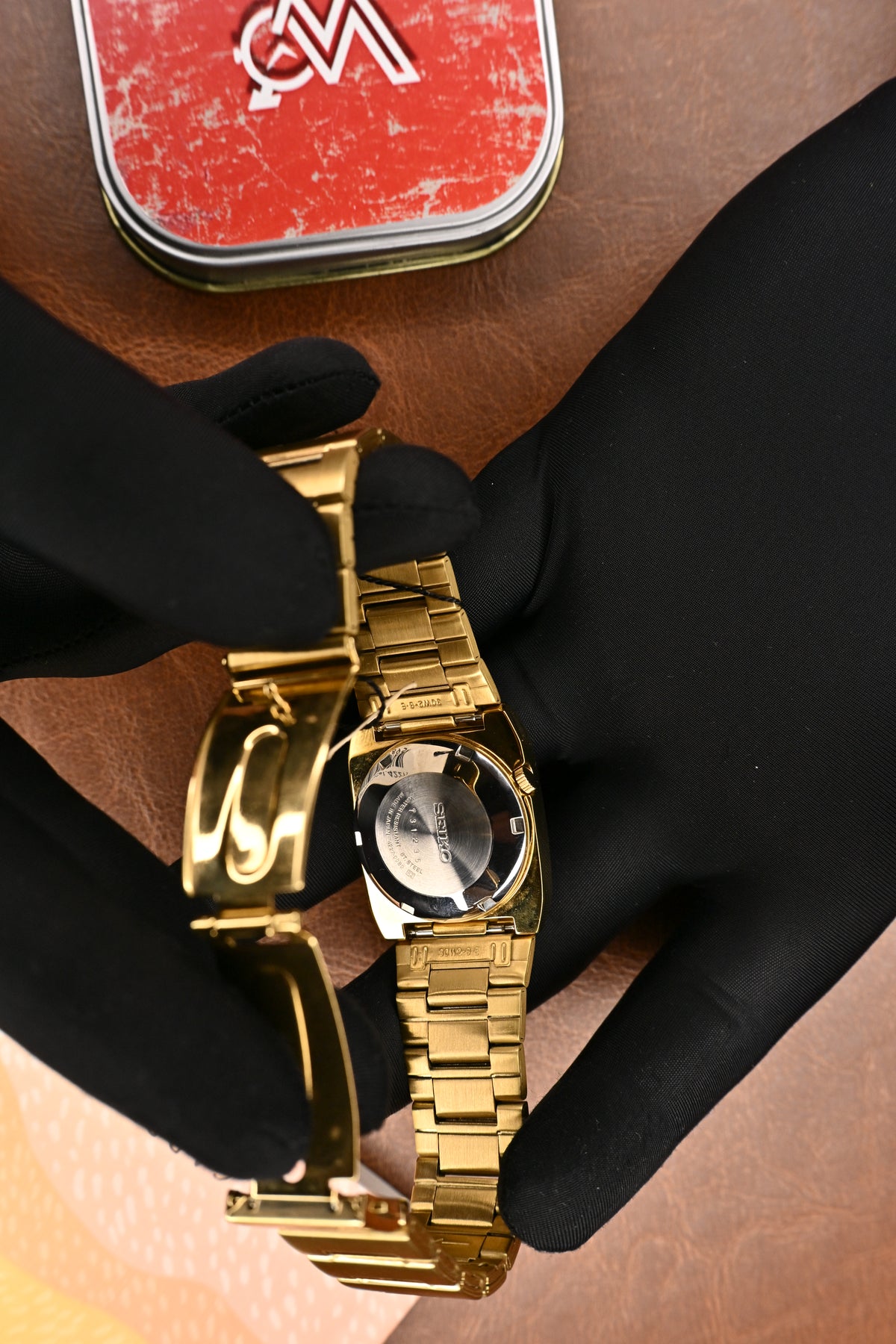 NOS Seiko 5 Gold-Tone Sunburst Dial Automatic Men’s Wristwatch (Not used) | Watchex Signature Collection