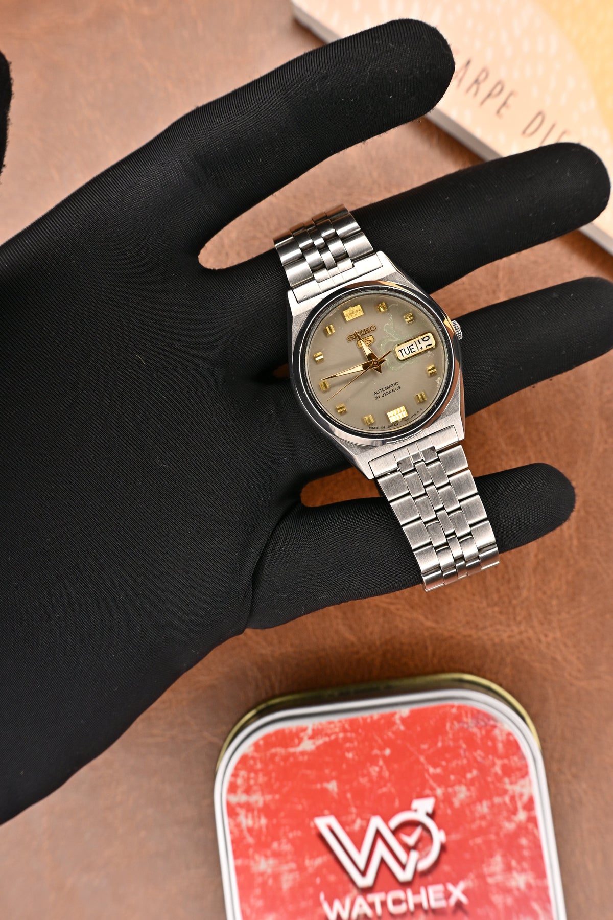Seiko 5 Grey Sunburst Dial Gold-Tone Accent Automatic Men’s Wristwatch | Watchex Vintage Collection
