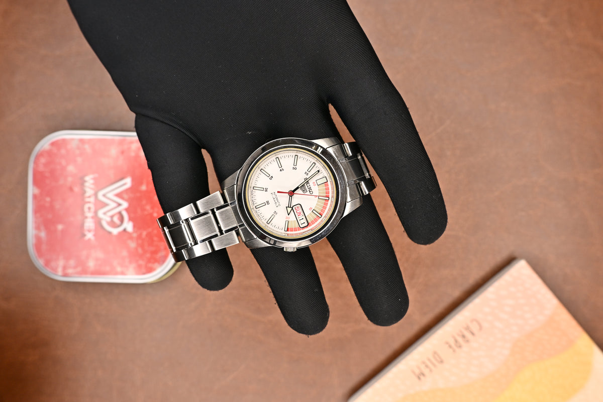 Seiko 5 Automatic Silver Dial Red-Accented Sports Men’s Wristwatch | Watchex India Vintage Collection