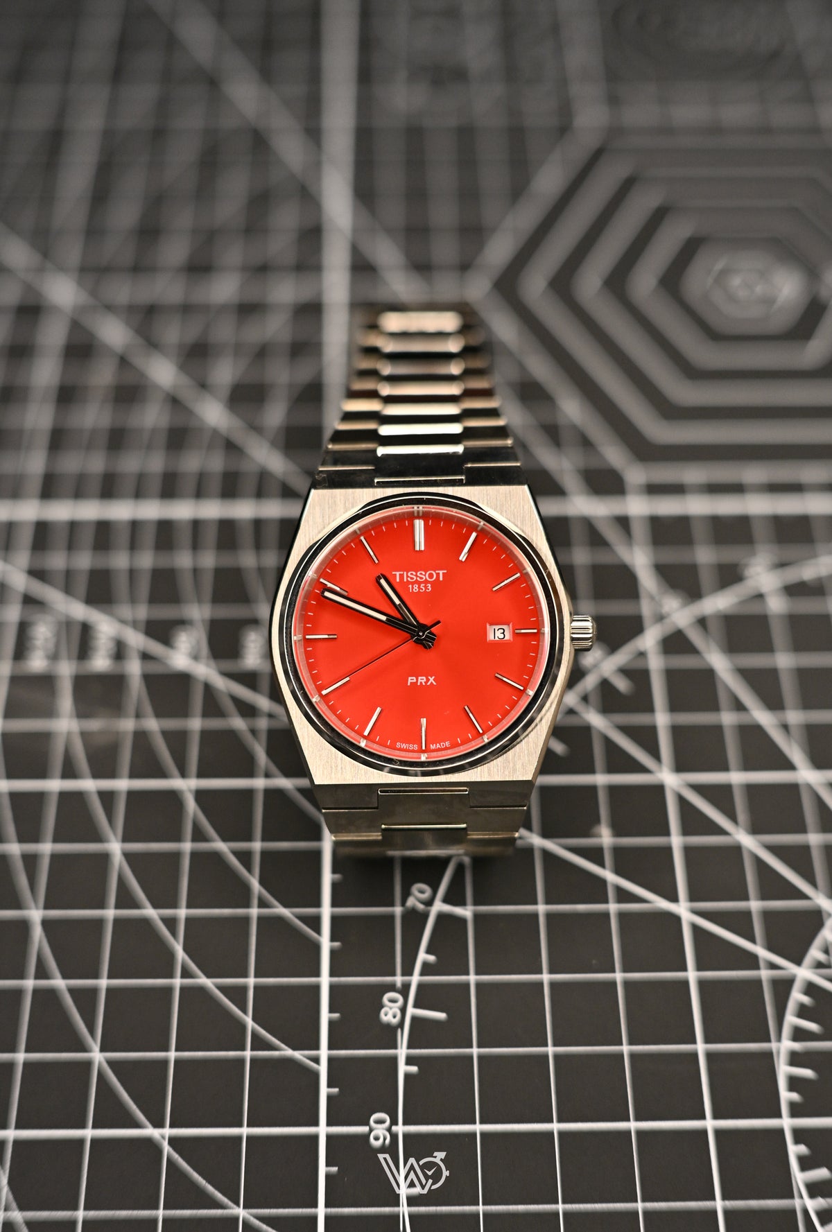 Tissot PRX Quartz Red Dial (Not used) 40mm | Watchex Signature Collection