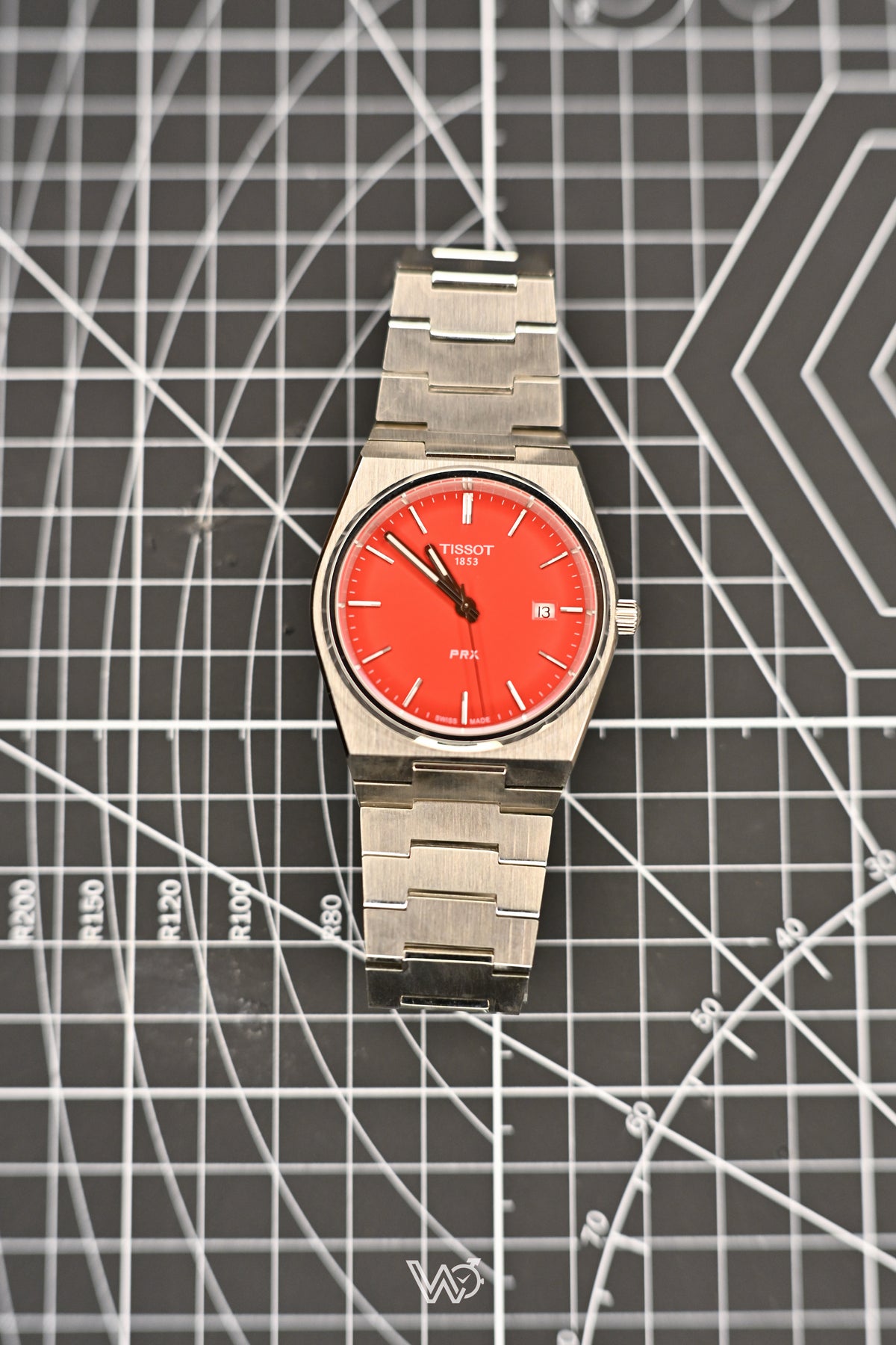 Tissot PRX Quartz Red Dial (Not used) 40mm | Watchex Signature Collection