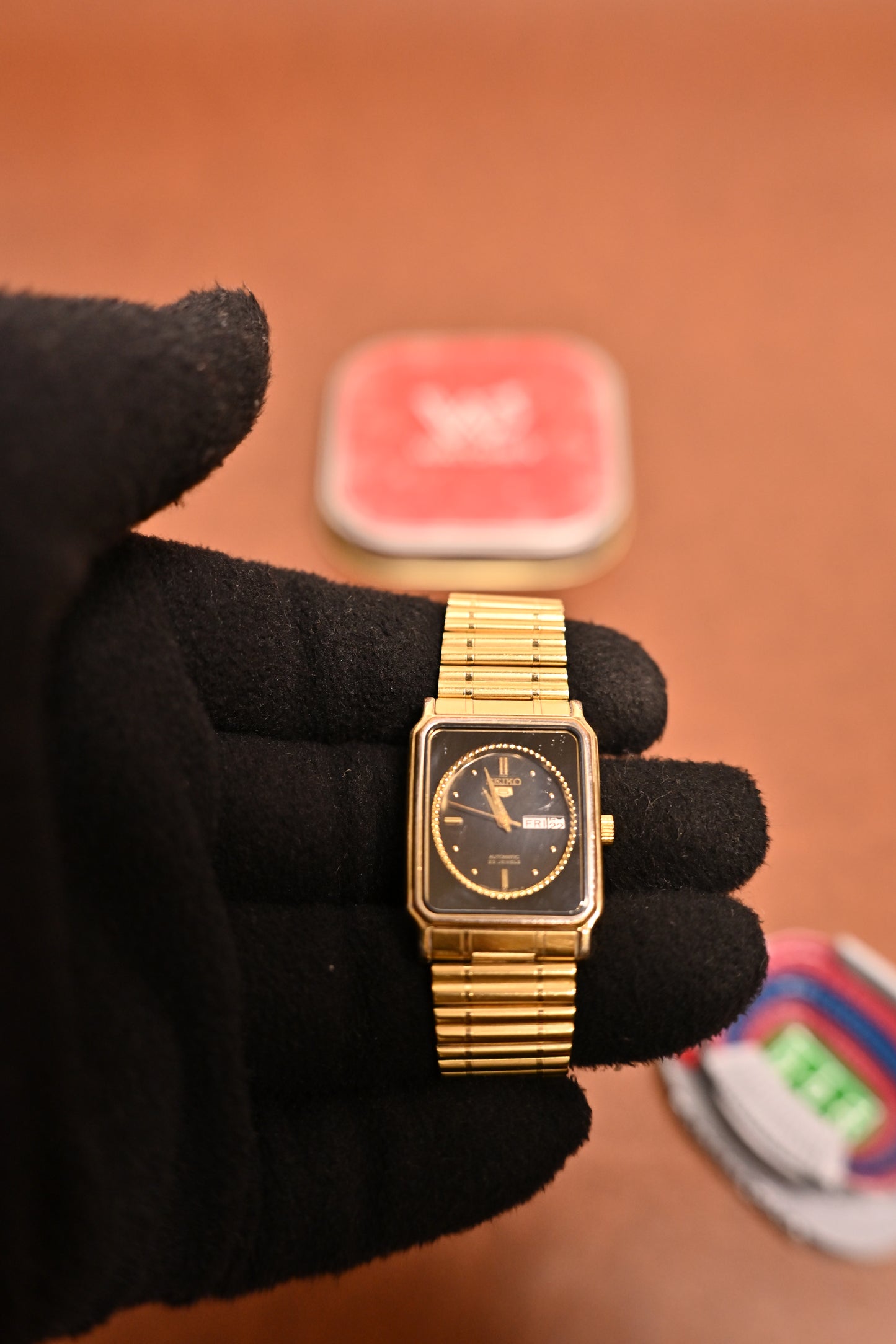 Seiko 5 Ladies Automatic Black Dial Gold-Tone 21 Jewels (4206-5020) | Watchex India