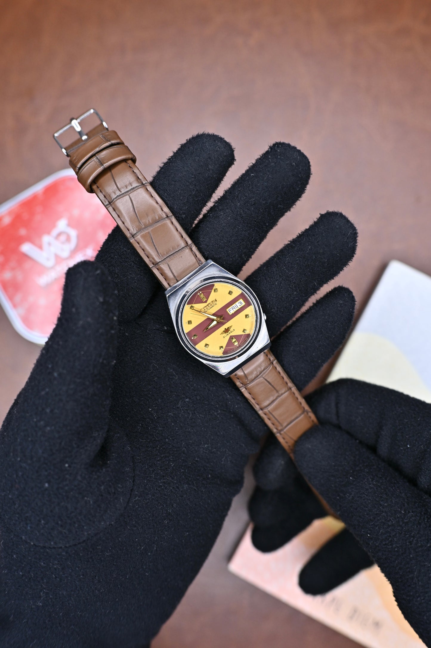 Vintage Citizen Eagle 7 Automatic Ref. 4-R11333 – Two-Tone Maroon & Gold Dial | Watchex India