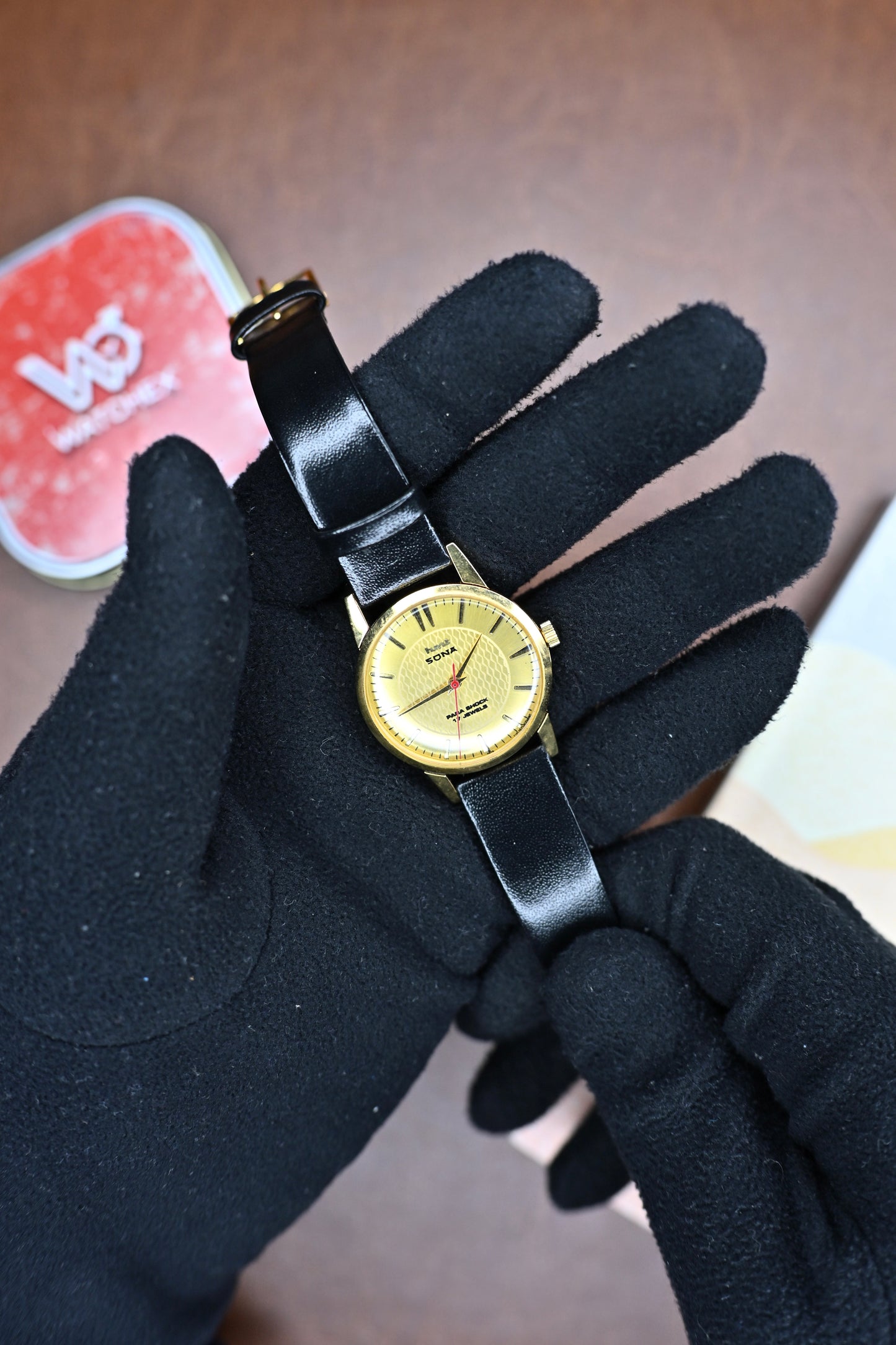 MOD HMT Sona Vintage Mechanical Watch – Redial Dial, HMT 0231 Movement | Watchex India