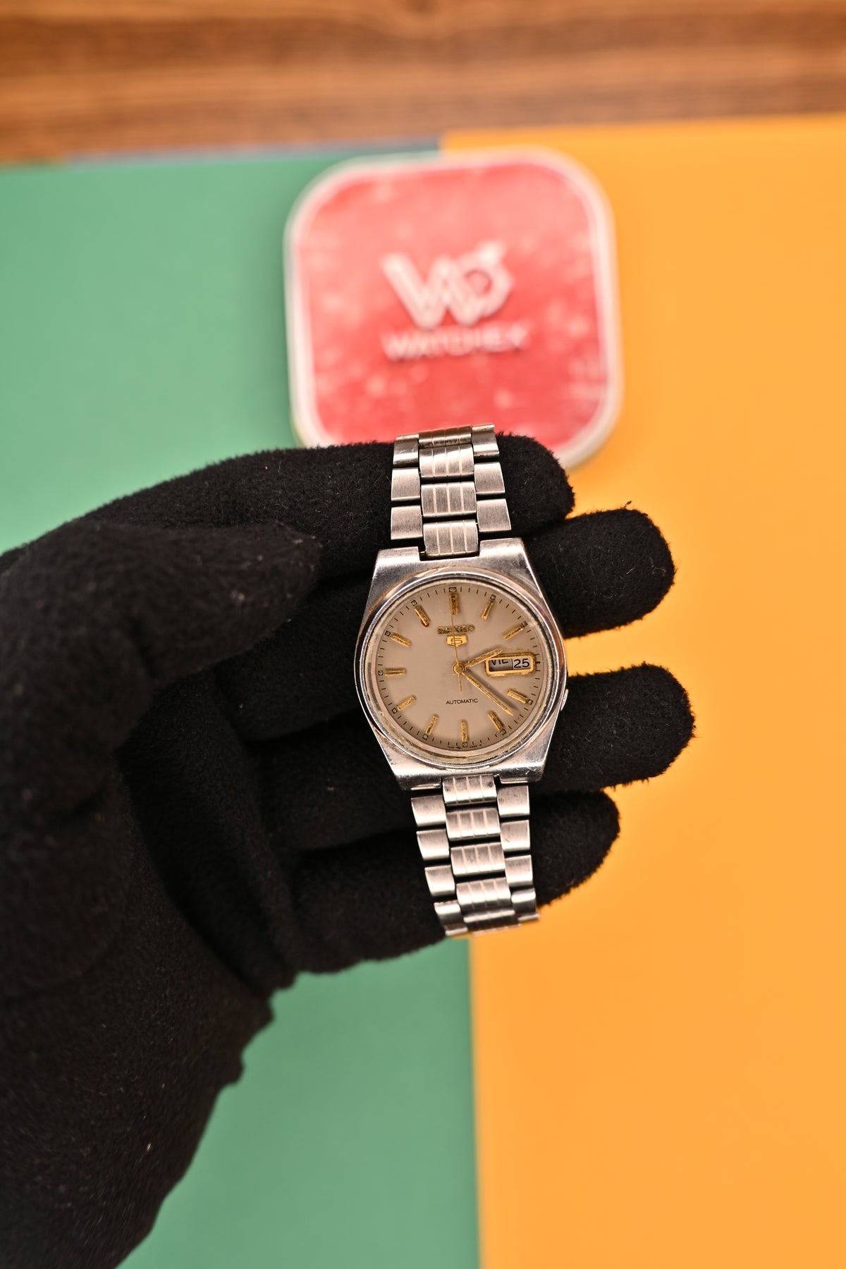 Vintage Seiko 5 Automatic 7009-3130 Grey Dial