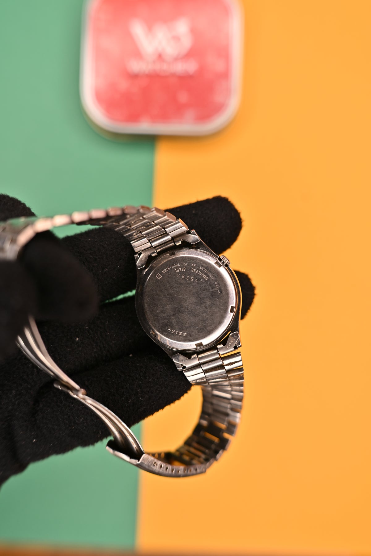 Vintage Seiko 5 Automatic 7009-876A – Silver Sunburst Dial (1982)