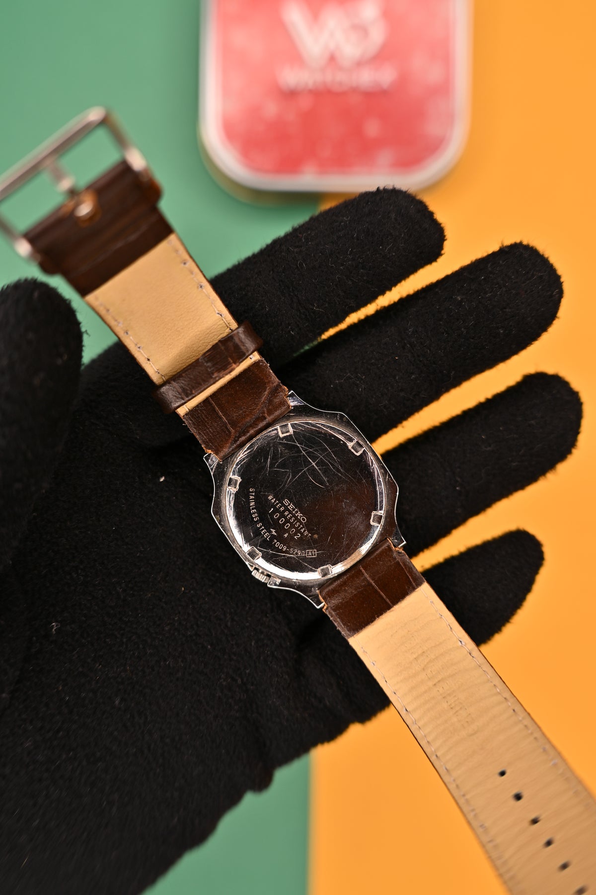 Vintage Seiko 5 Automatic TV-Case Textured Gold Dial Men’s Watch (Ref. 7009-5290)
